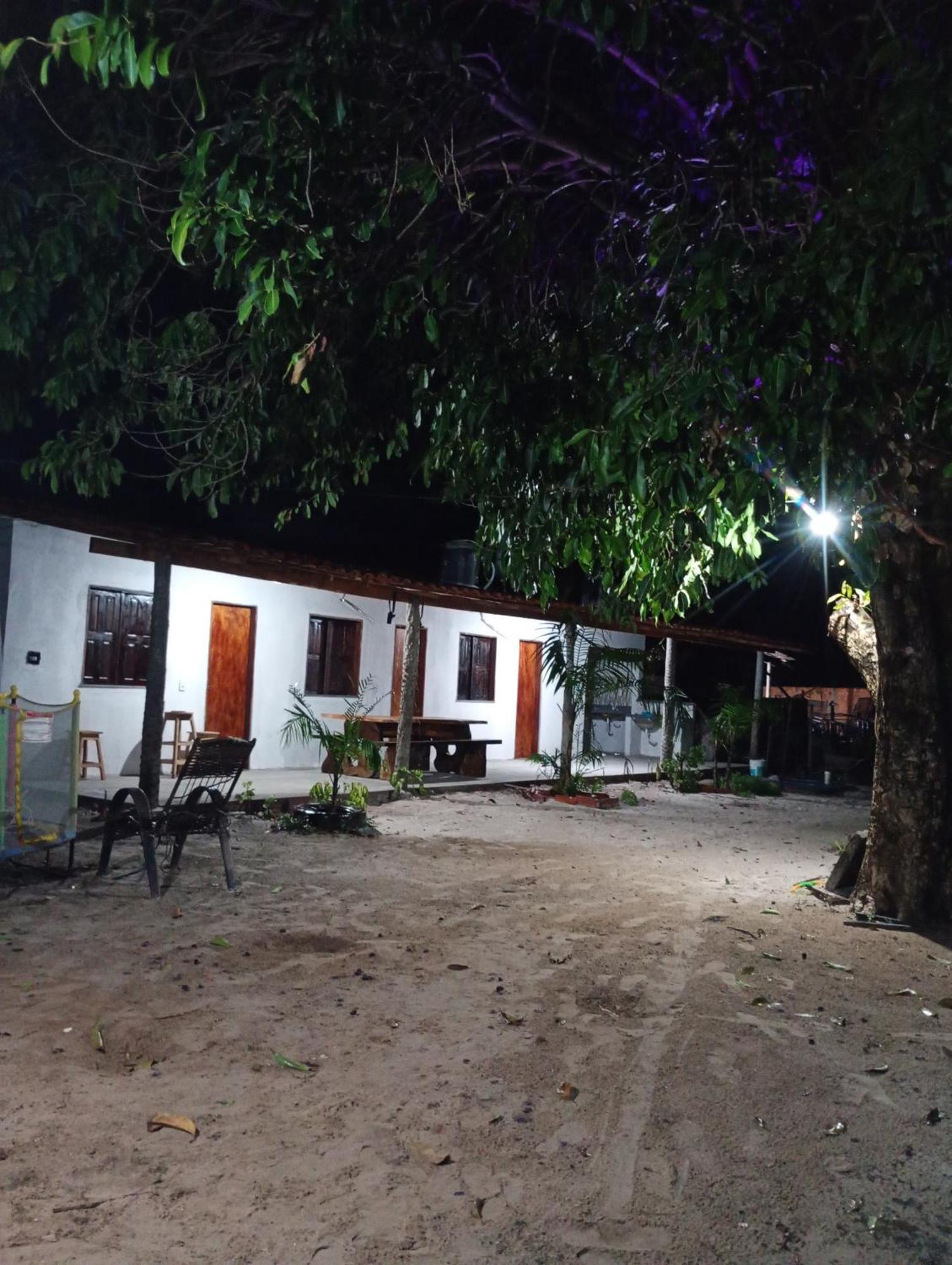 Hostel E Camping Na Rua Das Flores Santo Amaro do Maranhao Exterior foto