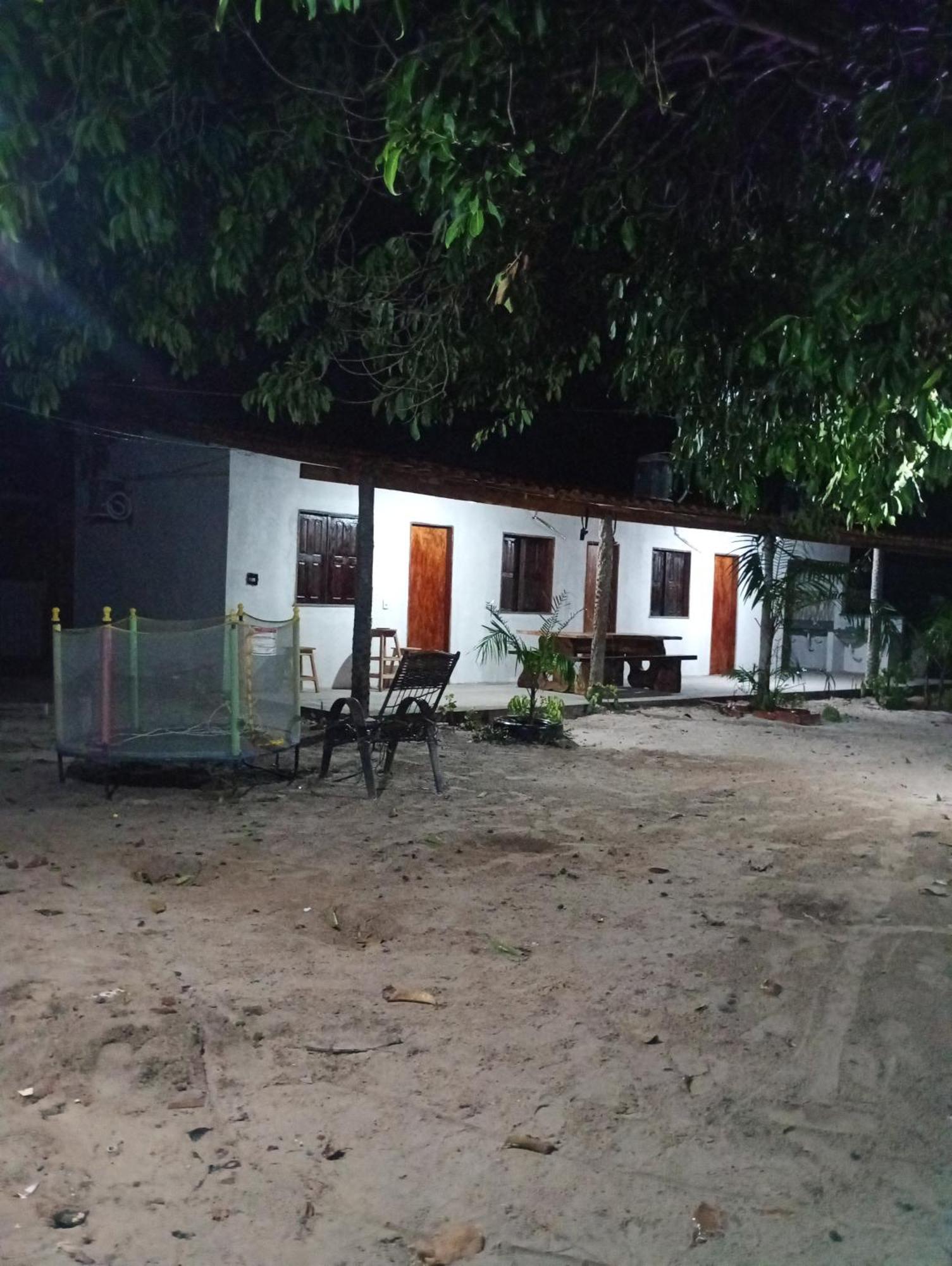 Hostel E Camping Na Rua Das Flores Santo Amaro do Maranhao Exterior foto