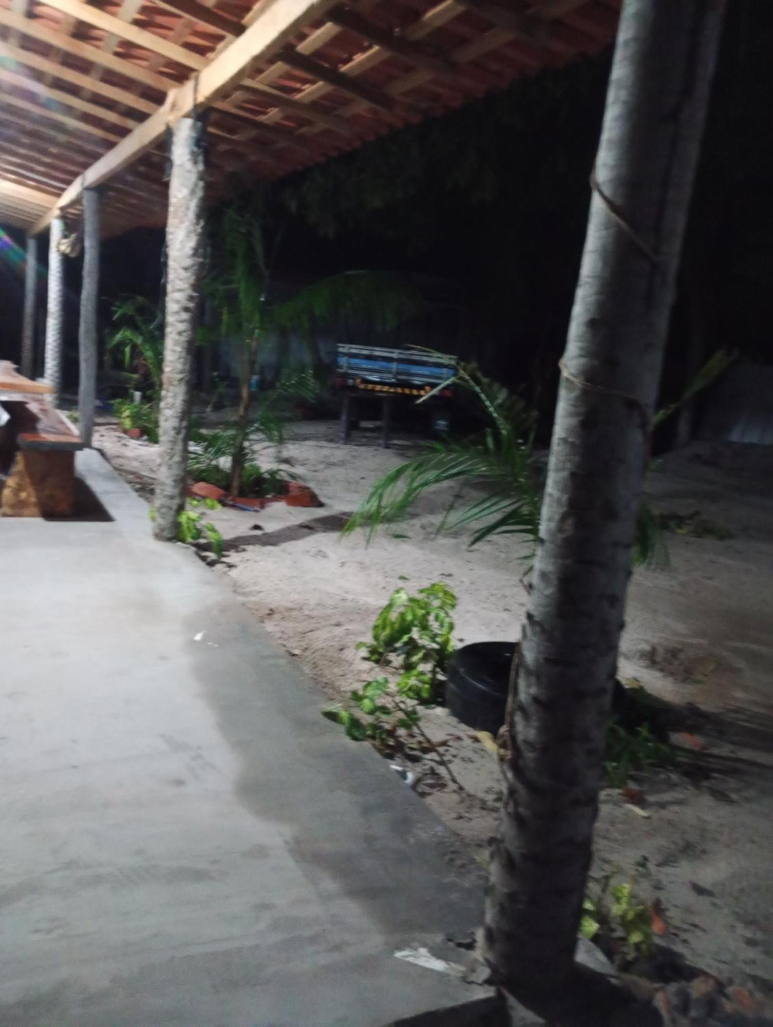 Hostel E Camping Na Rua Das Flores Santo Amaro do Maranhao Exterior foto
